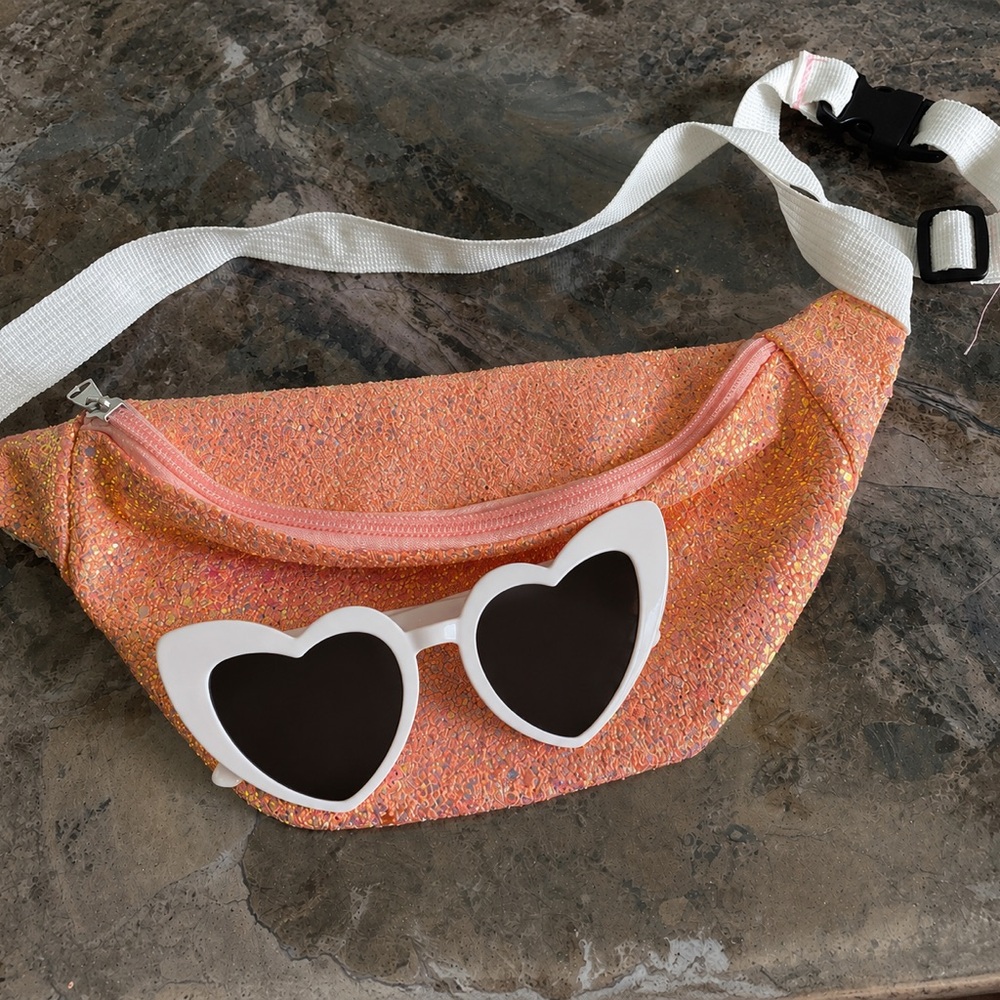 Pink Glitter Festival Bag + White Heart
Sunglasses